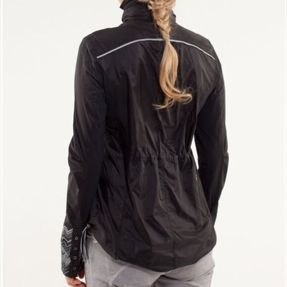 Women's Lululemon Black Pedal Power Lightweight Athletic Jacket - Size 2 - Picture 2 of 10